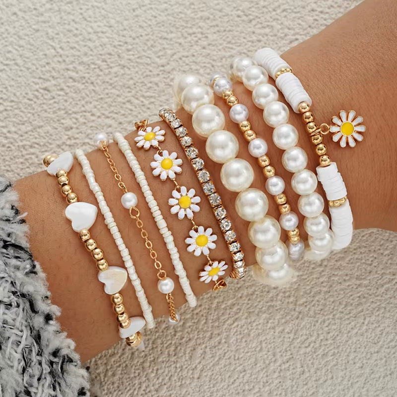 10-Piece Vintage Bohemian Bracelet Set for Women with Daisy Flower Pendant, Beaded Star, Heart, and Pearl Bangles - 2024 Trendy Jewelry Gift