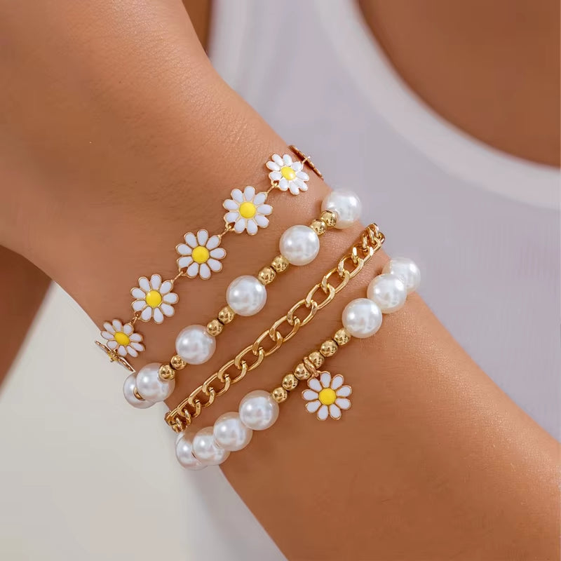 10-Piece Vintage Bohemian Bracelet Set for Women with Daisy Flower Pendant, Beaded Star, Heart, and Pearl Bangles - 2024 Trendy Jewelry Gift